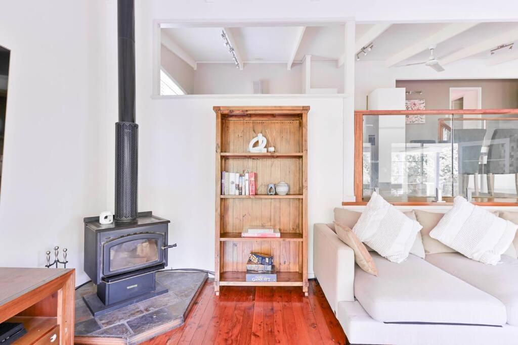 Holiday home 3br1.5ba Family Haven W Parking
