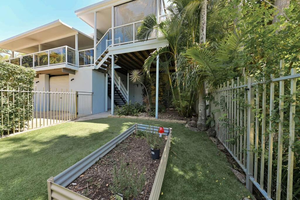 Holiday home 3br1.5ba Family Haven W Parking *
